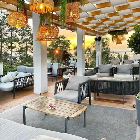 At The Seaside Apartament